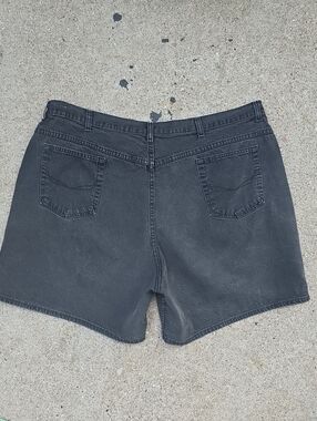 Vintage Chic Black High Rise Waisted Plus Size Denim Jean Shorts Jorts Size 26